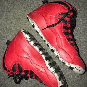 Bulls Over Broadway 10’s